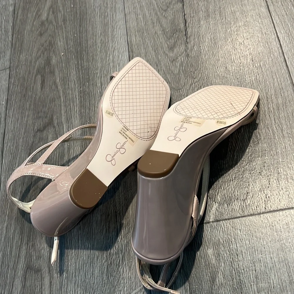 NWOT Jessica Simpson size 8.5M‎ beige/taupe wedge heels. excellent condition,